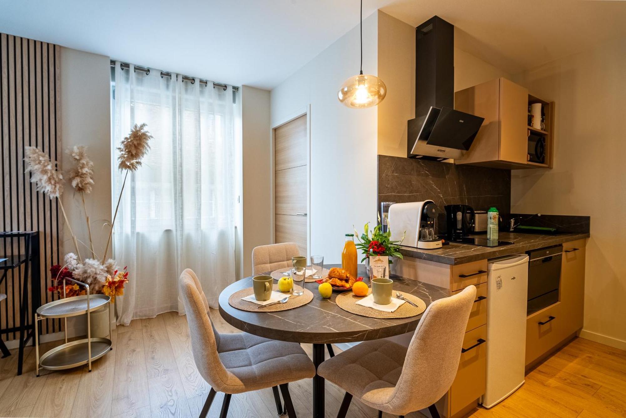 דירות בסאנקון Au Duplex D'Or Centre Historique מראה חיצוני תמונה